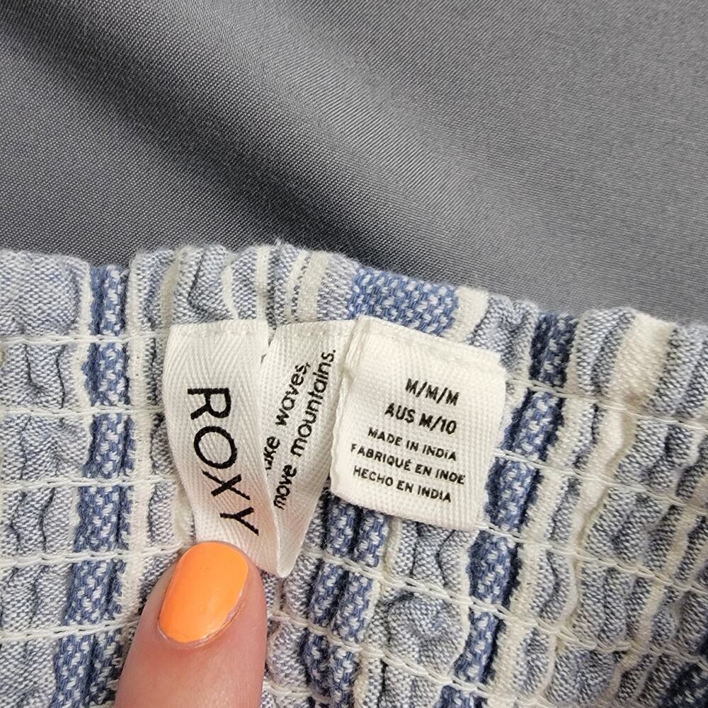 Roxy Striped Mini Dress M Tie Front Pockets Wood Buttons Coastal Chic - Picture 6 of 8